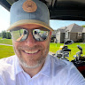 Meet your Posher, Derek